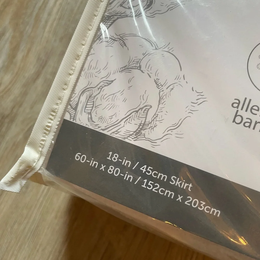 QUEEN mattress protector